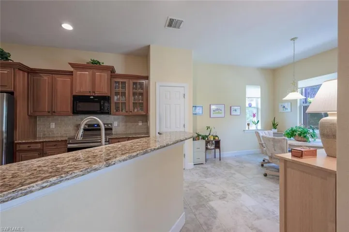 8150 Valiant Dr, Naples Fl 34104