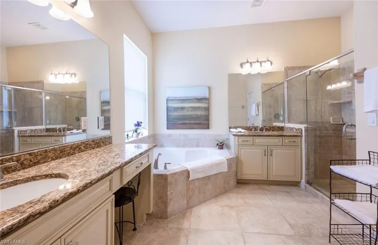 8150 Valiant Dr, Naples Fl 34104
