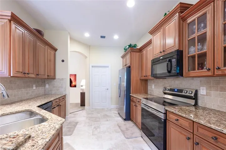 8150 Valiant Dr, Naples Fl 34104