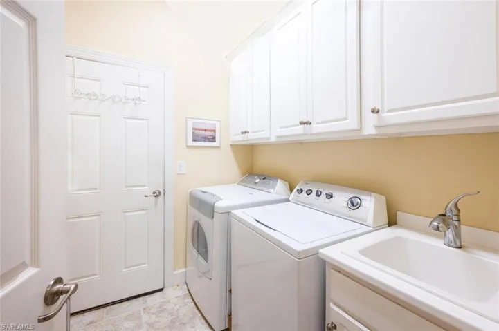 8150 Valiant Dr, Naples Fl 34104