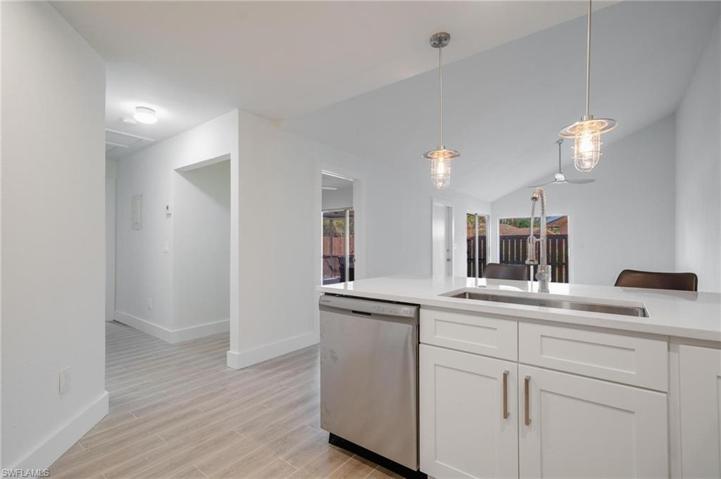 6382 Royal Woods DR, FORT MYERS FL 33908