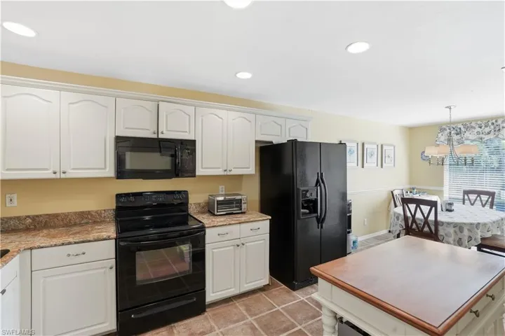 1120 Sarah Jean Cir 204, Naples, Florida 34110