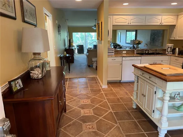 1120 Sarah Jean Cir 204, Naples, Florida 34110