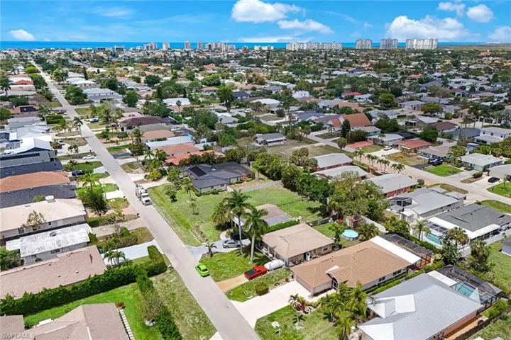 765 101st Ave N, Naples, Florida 34108