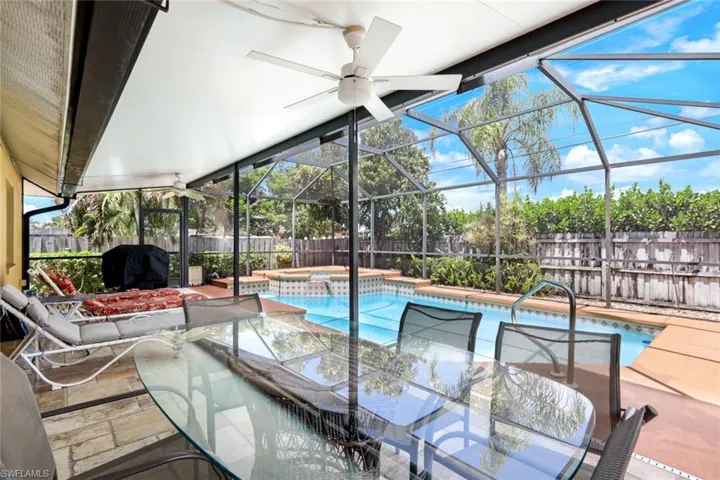 765 101st Ave N, Naples, Florida 34108