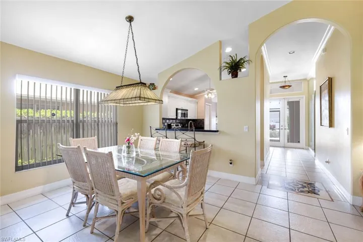765 101st Ave N, Naples, Florida 34108