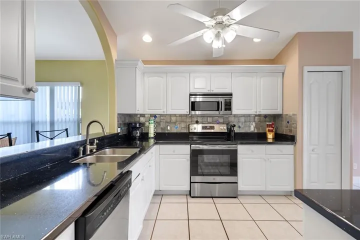 765 101st Ave N, Naples, Florida 34108