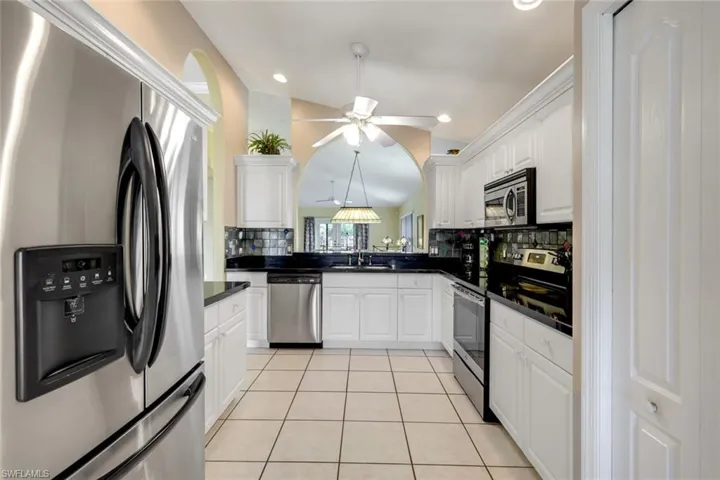 765 101st Ave N, Naples, Florida 34108
