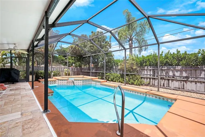 765 101st Ave N, Naples, Florida 34108