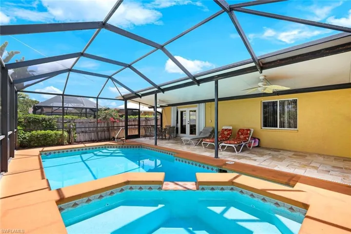 765 101st Ave N, Naples, Florida 34108