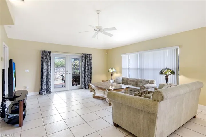 765 101st Ave N, Naples, Florida 34108