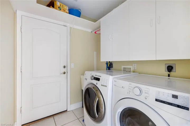 765 101st Ave N, Naples, Florida 34108