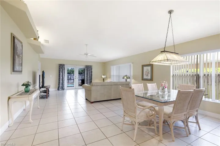 765 101st Ave N, Naples, Florida 34108