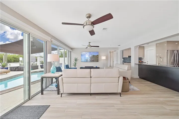 4322 Harbour Ln, North Fort Myers, Florida 33903