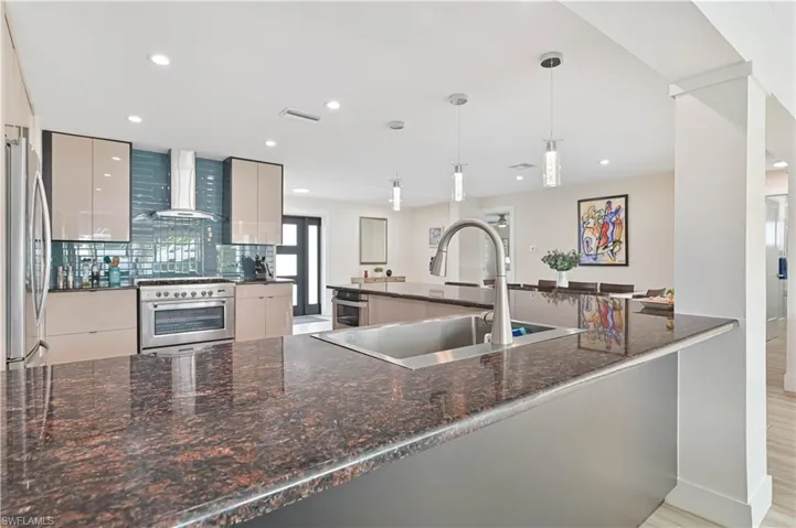4322 Harbour Ln, North Fort Myers, Florida 33903