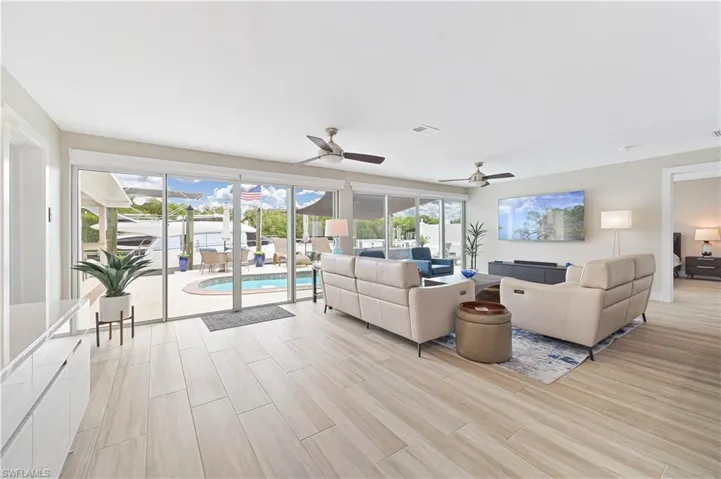 4322 Harbour Ln, North Fort Myers, Florida 33903