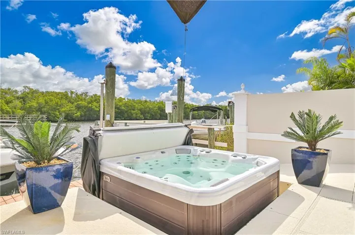 4322 Harbour Ln, North Fort Myers, Florida 33903