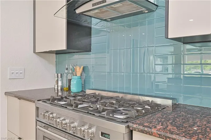 4322 Harbour Ln, North Fort Myers, Florida 33903