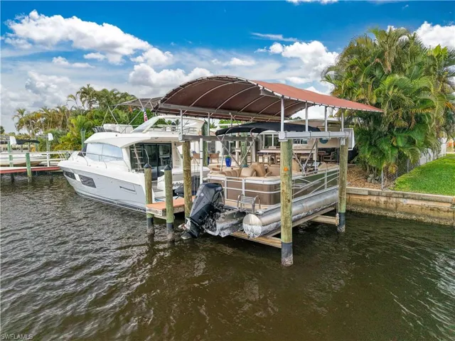 4322 Harbour Ln, North Fort Myers, Florida 33903