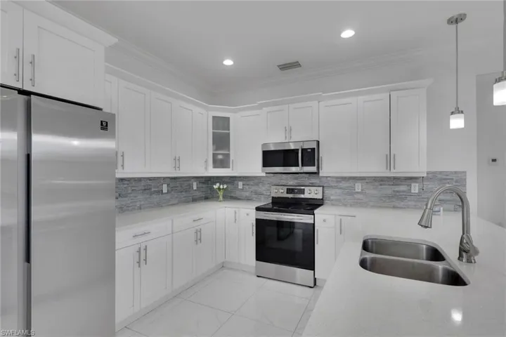 4352 24th Ave Ne, Naples, Florida 34120