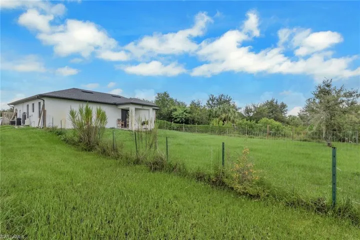 4352 24th Ave Ne, Naples, Florida 34120