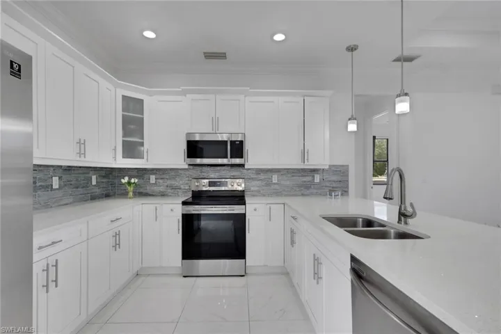 4352 24th Ave Ne, Naples, Florida 34120