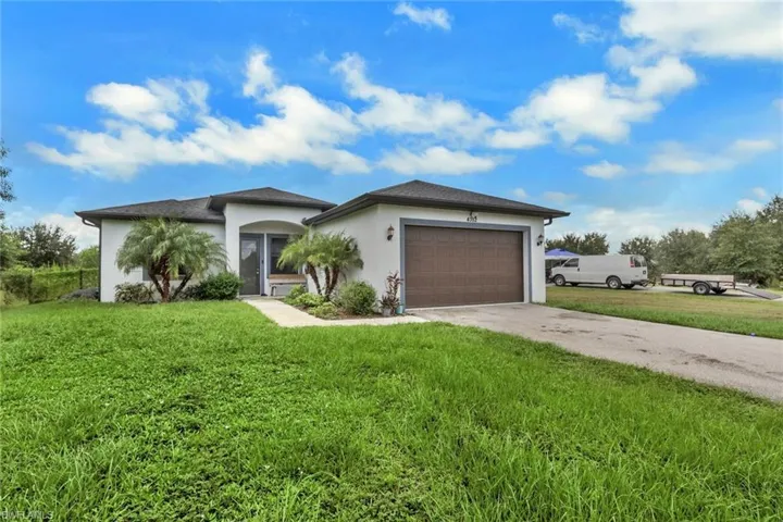 4352 24th Ave Ne, Naples, Florida 34120