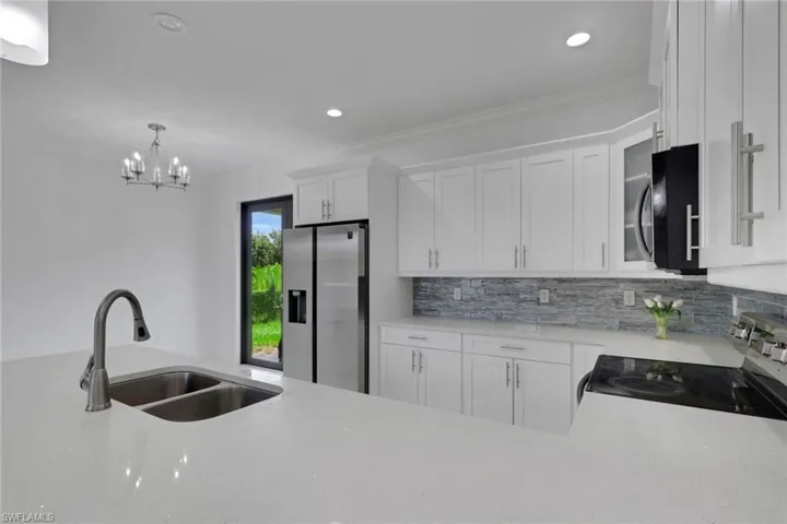 4352 24th Ave Ne, Naples, Florida 34120