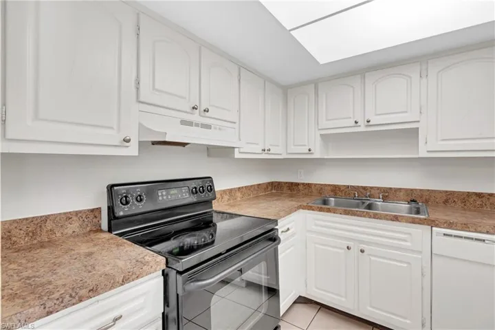 1830 Maravilla Ave 401, Fort Myers, Florida 33901