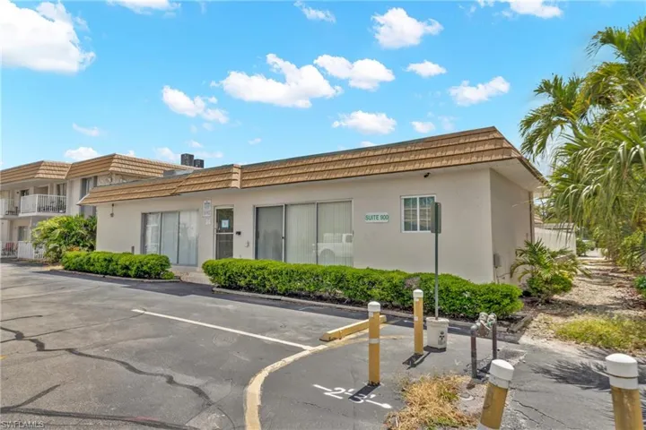 1830 Maravilla Ave 401, Fort Myers, Florida 33901