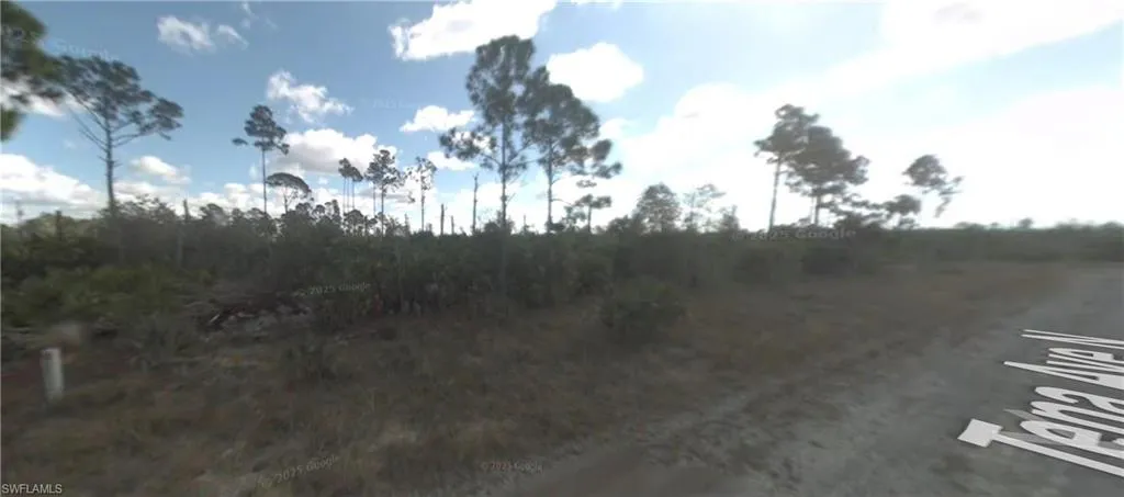 6006 Tena Ave N, Lehigh Acres, Florida 33971