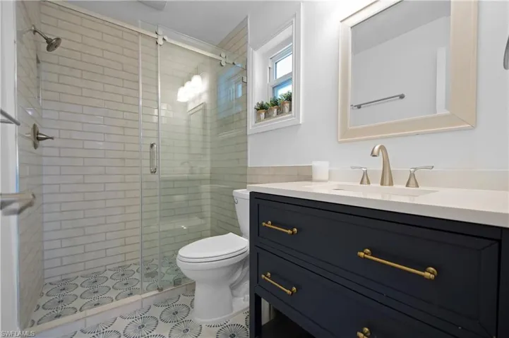 19 Pelican St E, Naples, Florida 34113