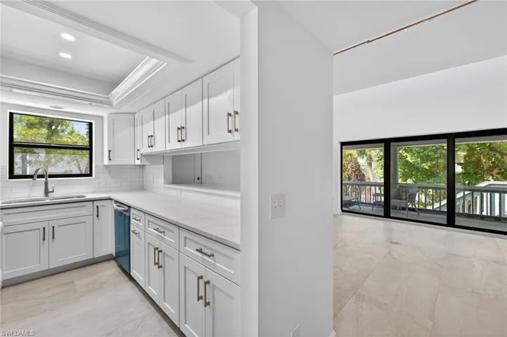 745 Cardium St, Sanibel, Florida 33957