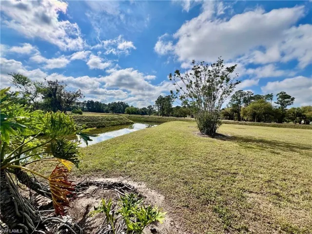 Oversized yard on canal.