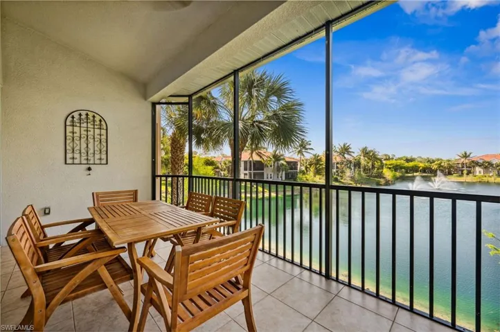 7859  Hawthorne  TER, Naples, FL 34113