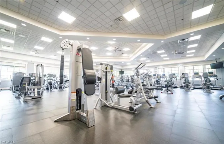 7859  Hawthorne  TER, Naples, FL 34113