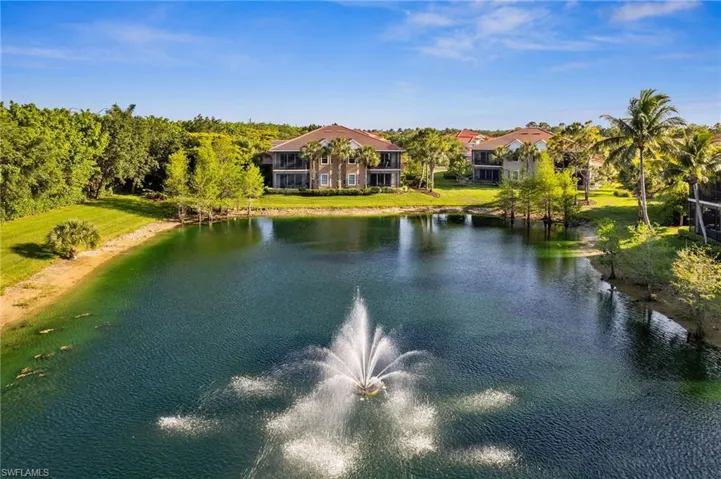 7859  Hawthorne  TER, Naples, FL 34113