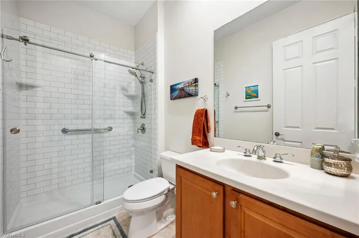 7859  Hawthorne  TER, Naples, FL 34113