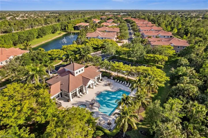 7859  Hawthorne  TER, Naples, FL 34113