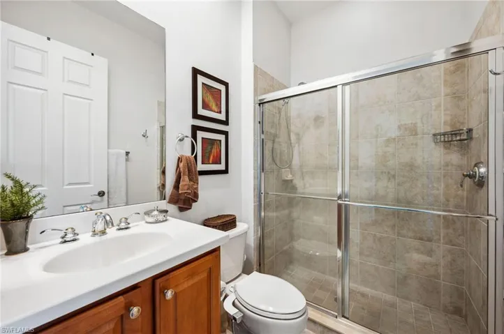 7859  Hawthorne  TER, Naples, FL 34113