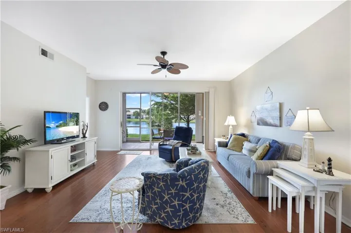 325 Dover Pl 103, Naples, Florida 34104