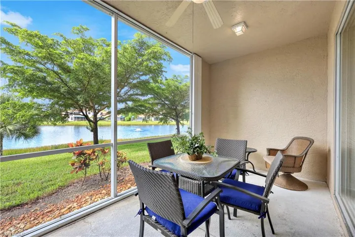 325 Dover Pl 103, Naples, Florida 34104