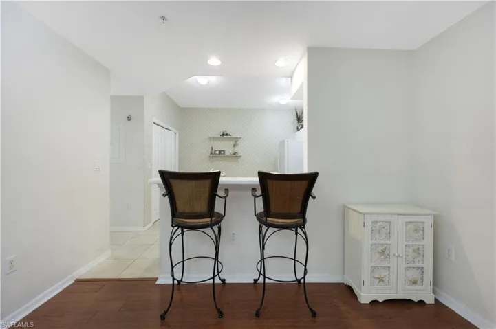 325 Dover Pl 103, Naples, Florida 34104