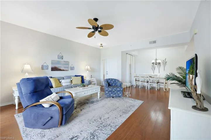 325 Dover Pl 103, Naples, Florida 34104