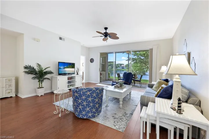 325 Dover Pl 103, Naples, Florida 34104