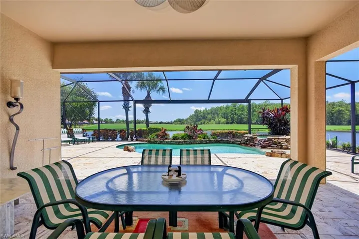 11205 Surrey Pl, Fort Myers, Florida 33913