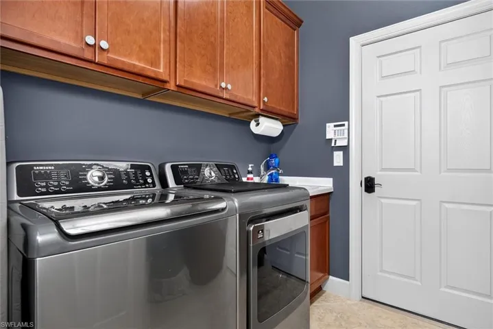 11205 Surrey Pl, Fort Myers, Florida 33913