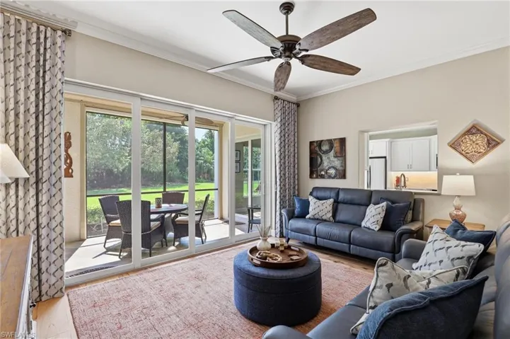 8040 Players Cove Dr 102, Naples, Florida 34113