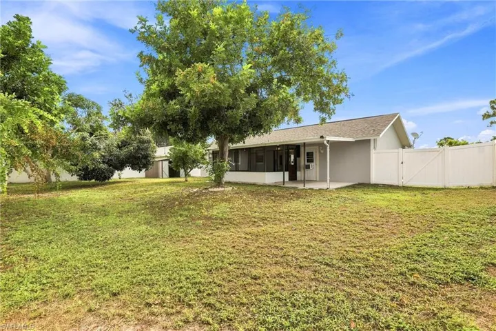 18500 Sarasota Rd, Fort Myers, Florida 33967