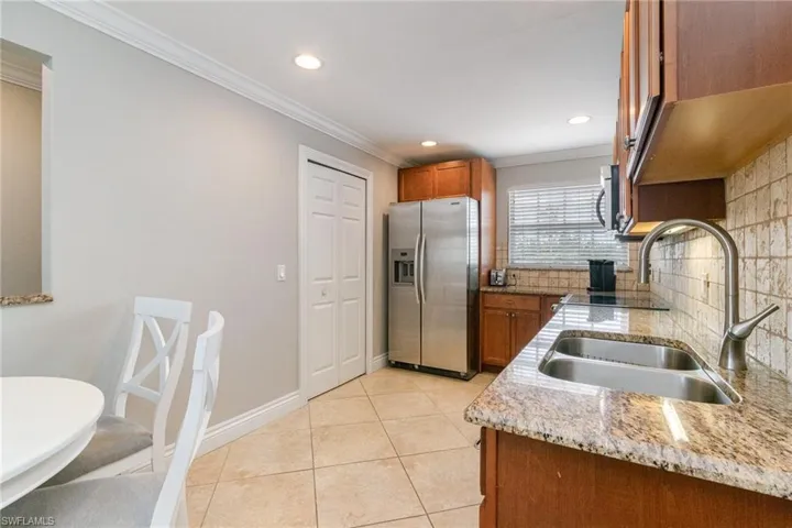 Apt "B" Granite Counters and Undermount Sink!